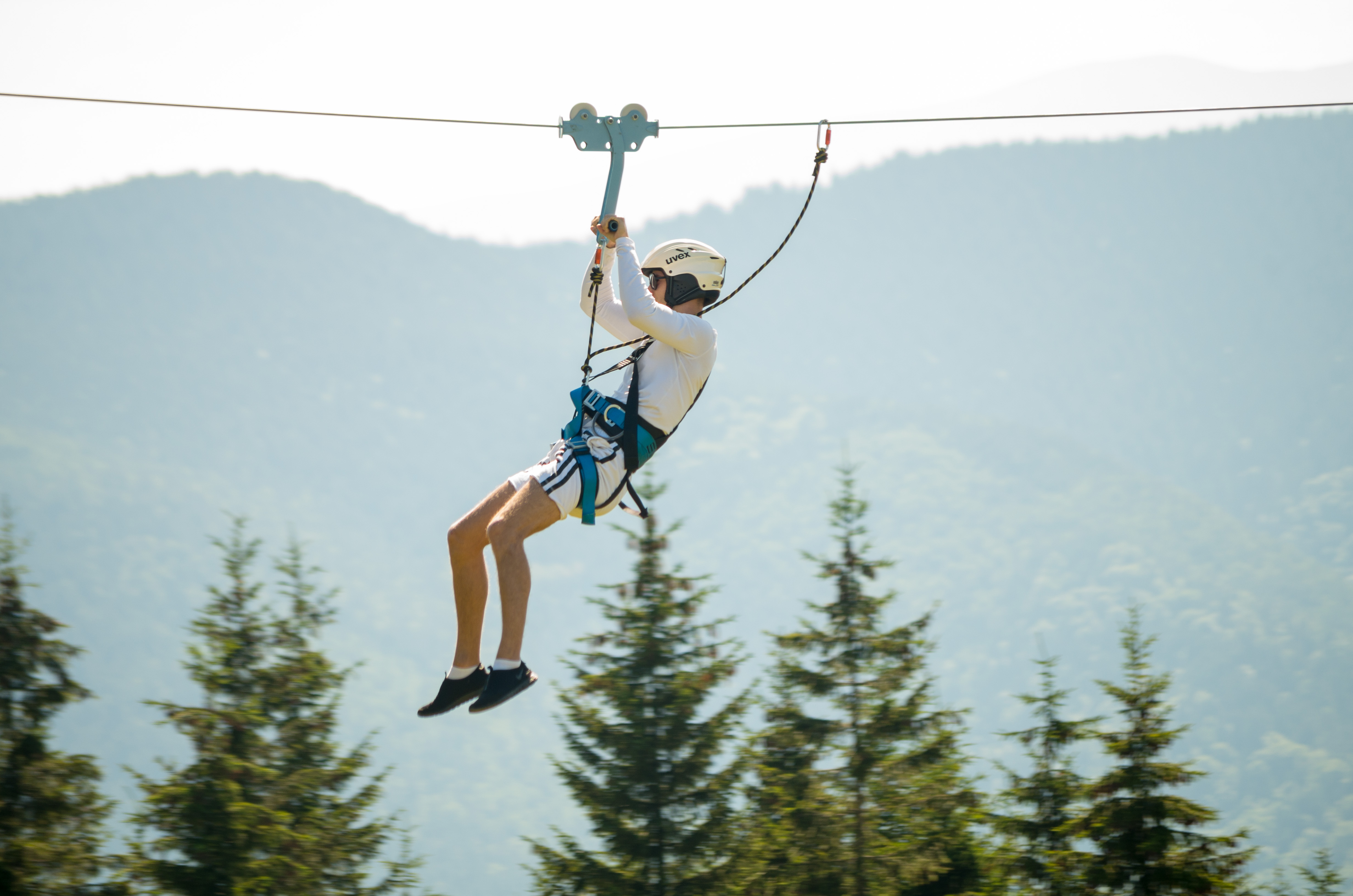 Тролей Зіплайн (Zip Line) в селі Микуличин (полонина Ліснови)