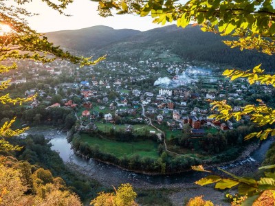 Місто Яремче, Надвірнянський район, Карпати