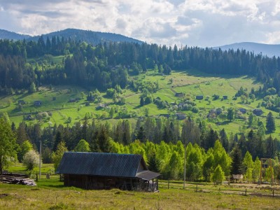 Село Микуличин, Надвірнянський район, Карпати